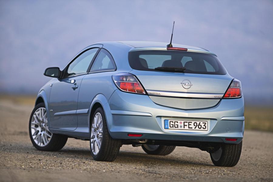  Opel Astra GTC 2005 года  (фото 73 из 212)